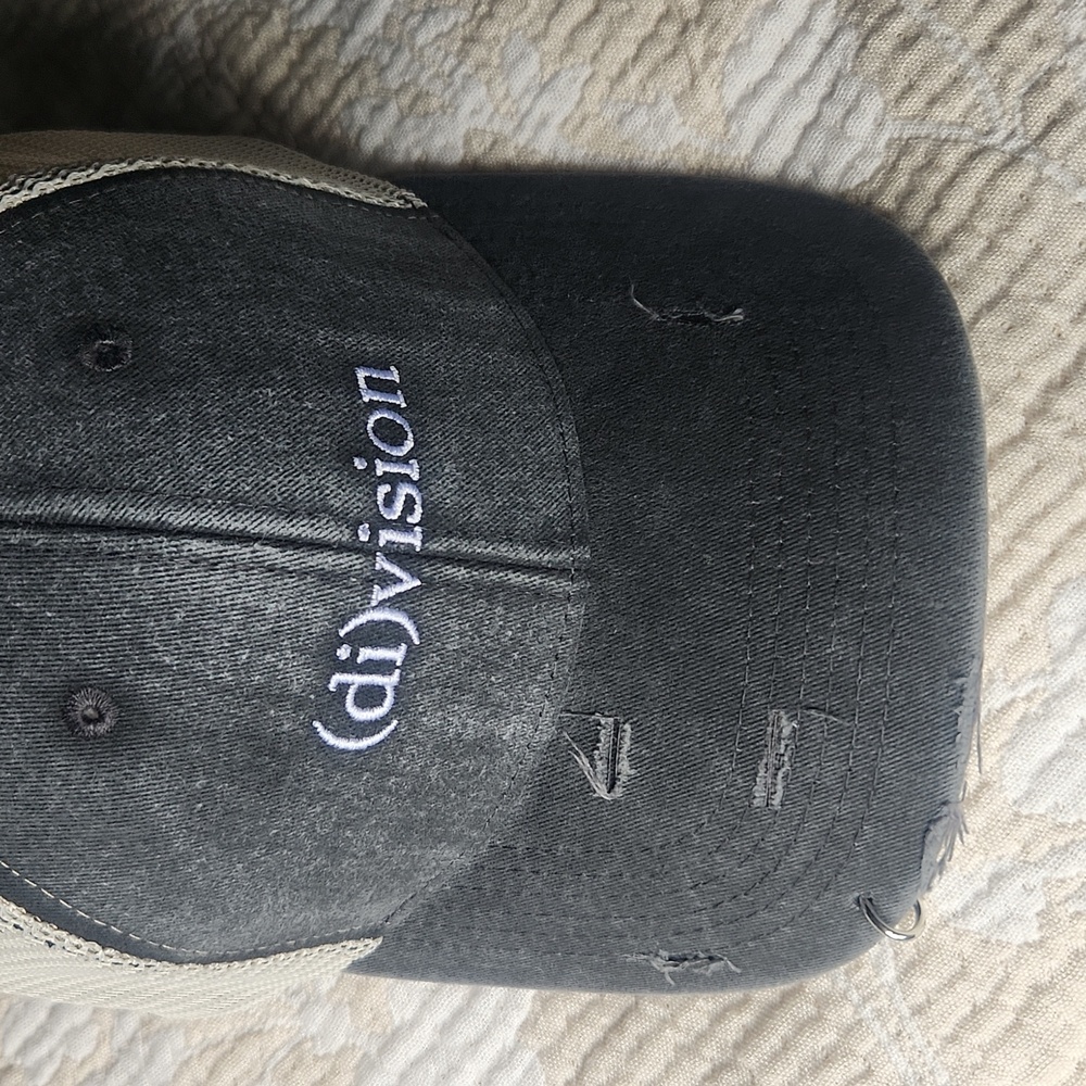 Division cap - Picture 7 of 7